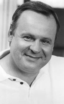 George Dzundza